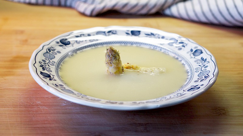 Spargelcremesuppe